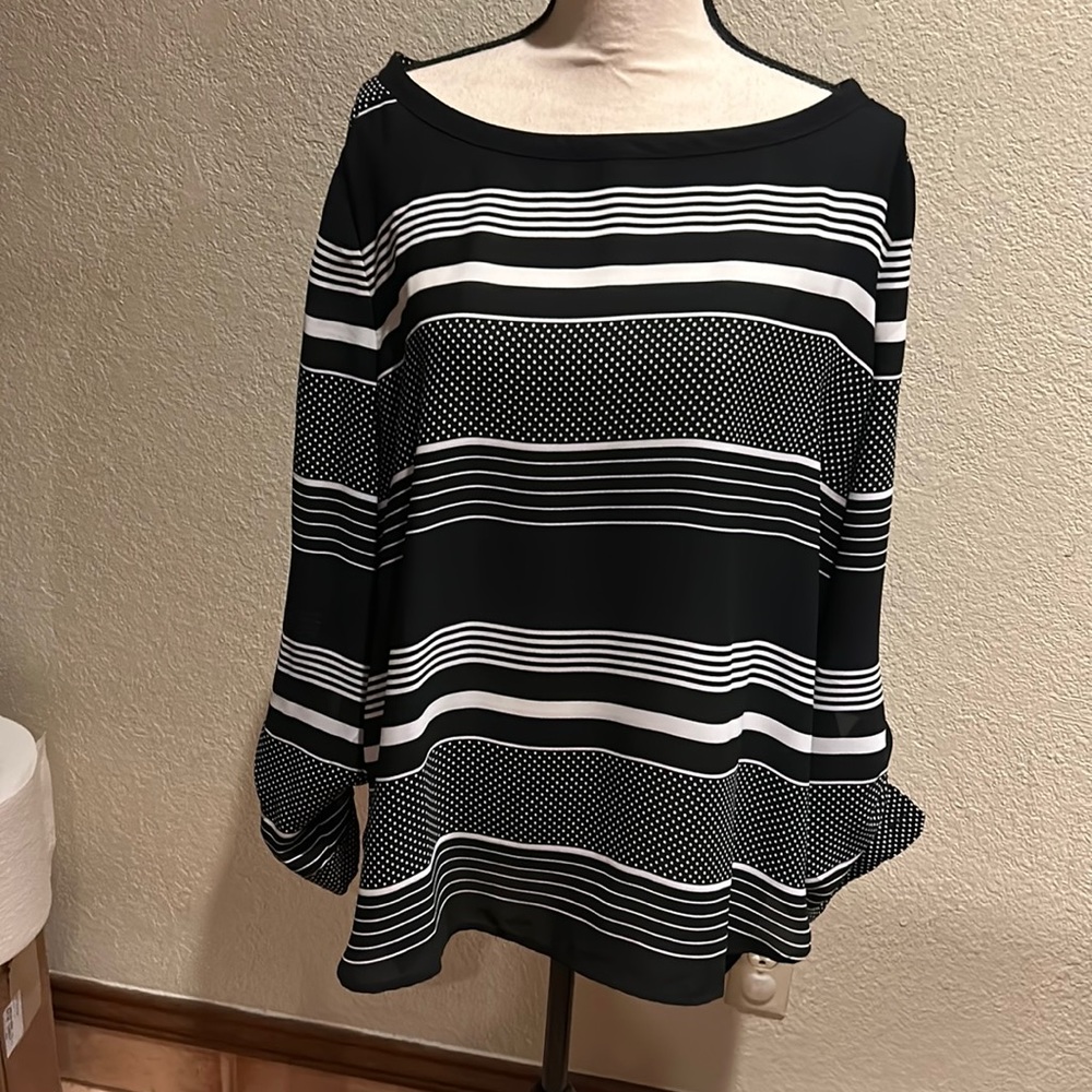 NWOT Black and white 100% polyester blouse from Ann Taylor Loft in a Size XL.